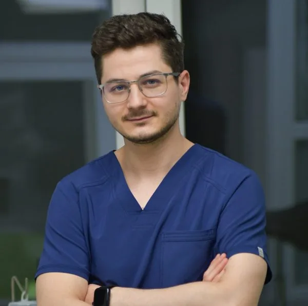 Dr. Buga Daniel, medic specialist în ortodonție și ortopedie dento-facială la Davident