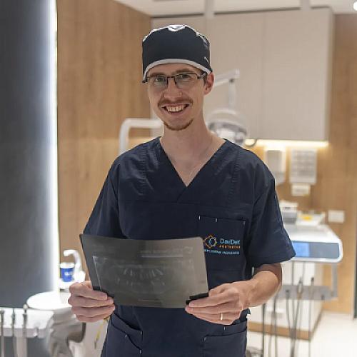 Dr. Davidoiu Alexandru
