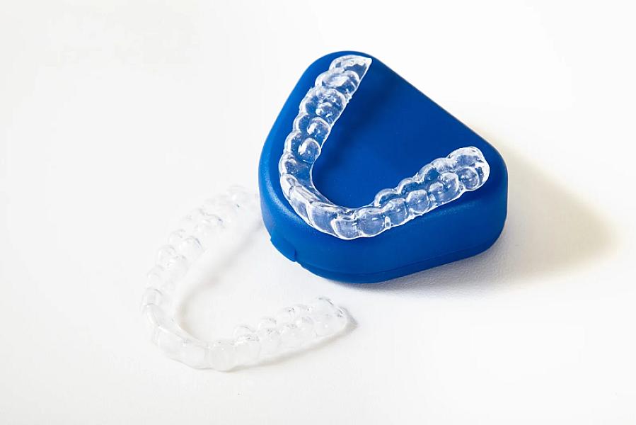 Gutiera dentară – tratament eficient pentru durerea ATM