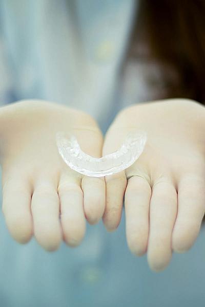 Gutierele dentare – alternativa modernă la aparatele dentare clasice